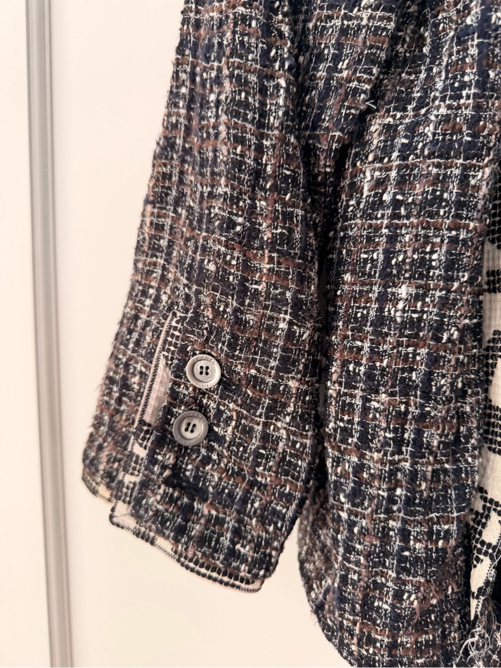 CHANEL Jacket - Picture 11 of 13
